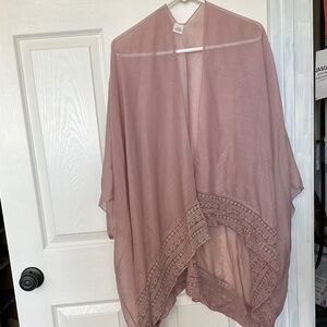 Elegant Mauve Kimono Shawl